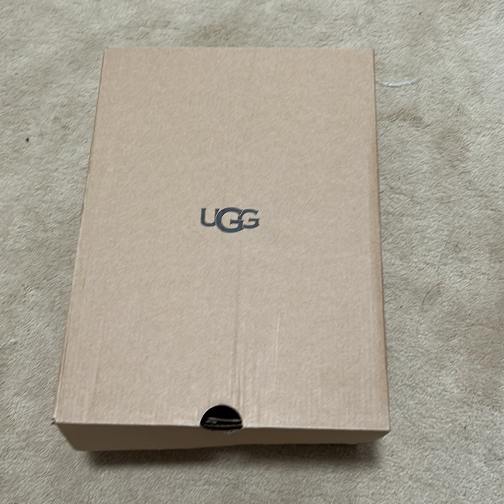 Yeah Slides | UGG - Picture 3 of 3